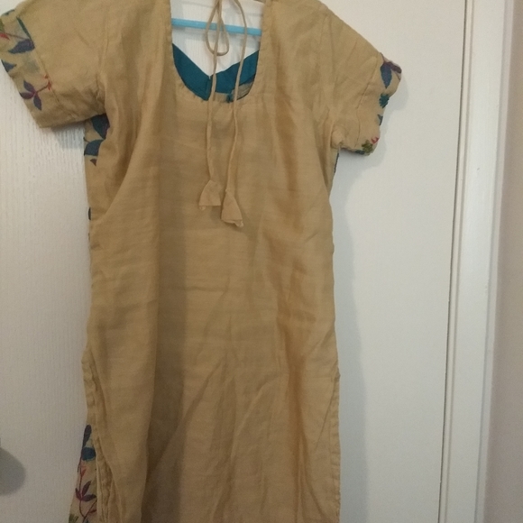 Embroidery top 2 for 15 - Picture 4 of 7